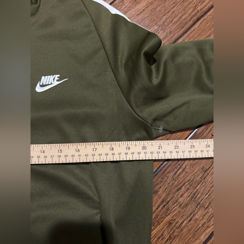 Nike Green Zip Up Jacket - Picture 8 of 9